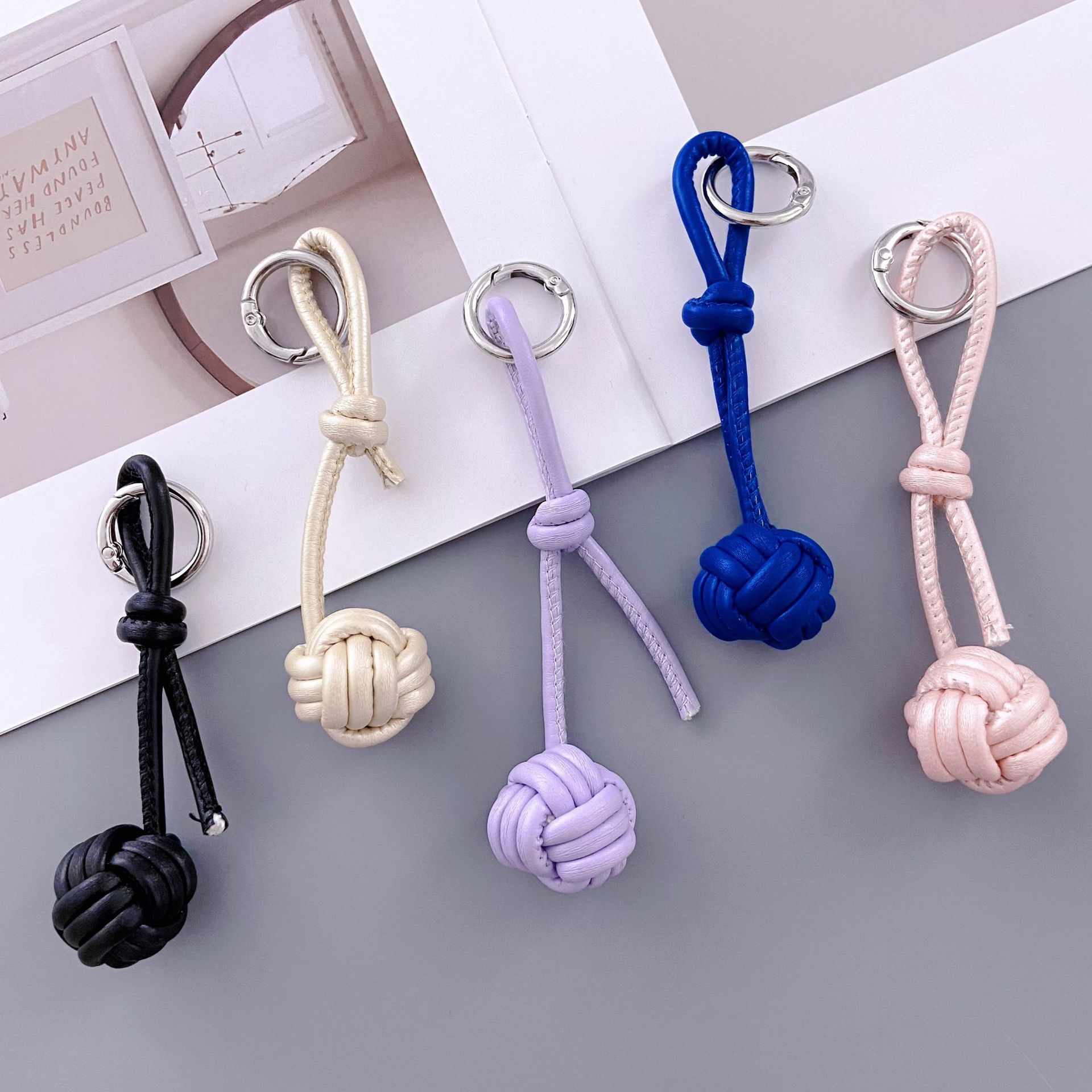 Colgante para bolso, accesorio - Luxury Japanese Bags Brands reseña y precio